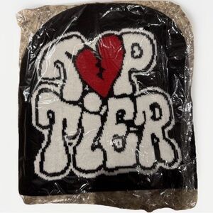 Black and white Graphic Beanie